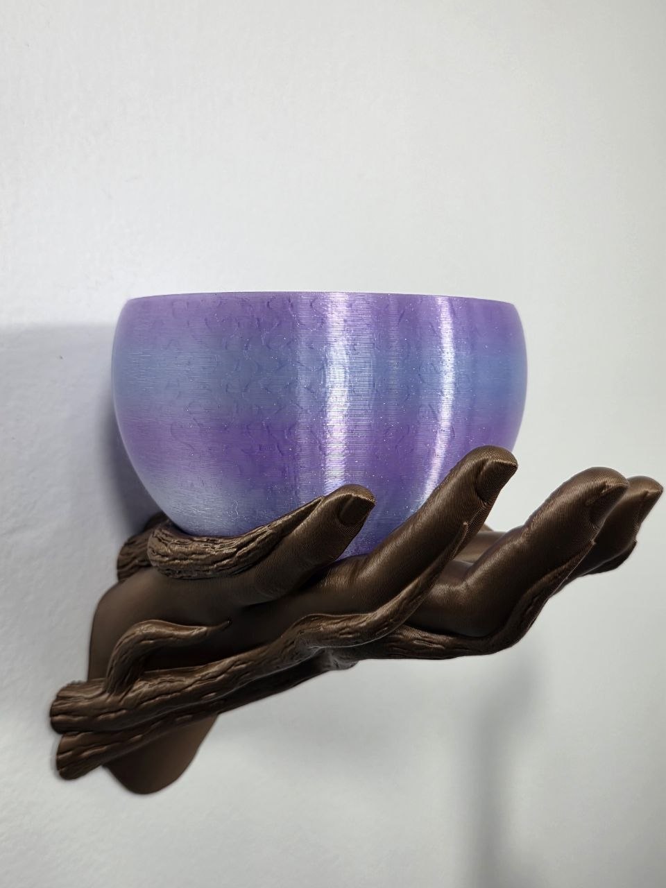 Wall Hand Flower Pot – Floating Art Planter 🖐️✨