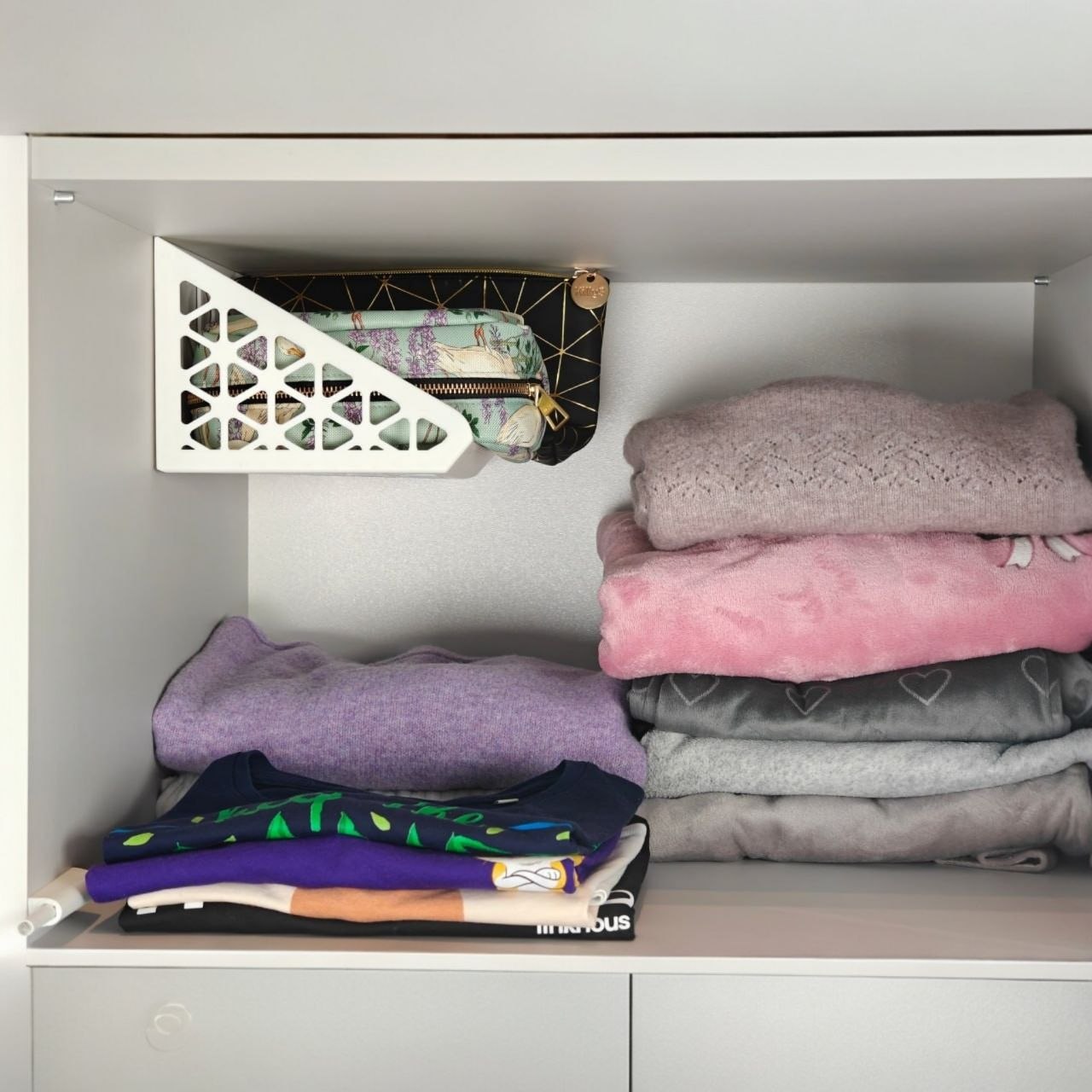 📦 CornerSpace Shelf 🧩✨ | Smart Closet Organizer